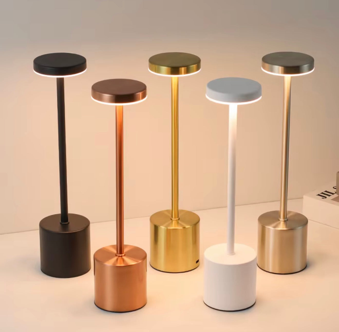 Lampe de Table Sans Fil LUMEA™ — Aluminium Brossé Rechargeable